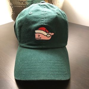 NWT Vineyard Vines Christmas Whale Hat